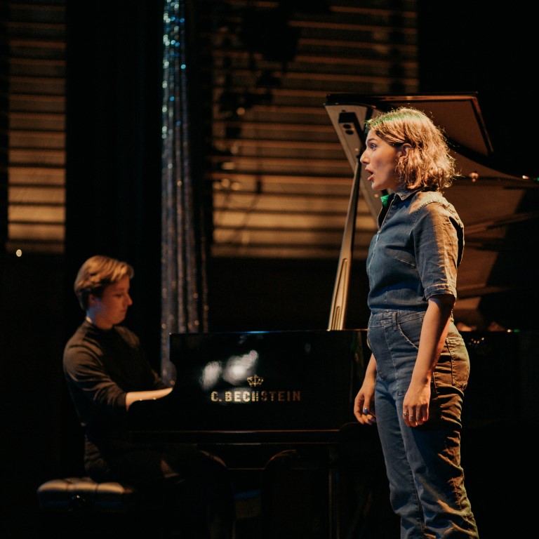 Nina Gurol und Derya Atakan, Aufnahmen "l'espoir de vivre" in Köthen (Anhalt), Foto Christian Korn